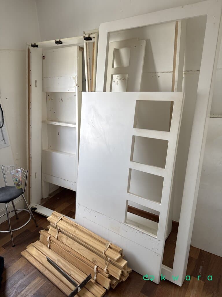 Cama beliche com painel de nicho (desmontados) - foto 1