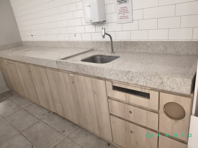 Pedra com cuba de inox, torneira, gabinete com 6 portas e 3 gavetas - foto 2