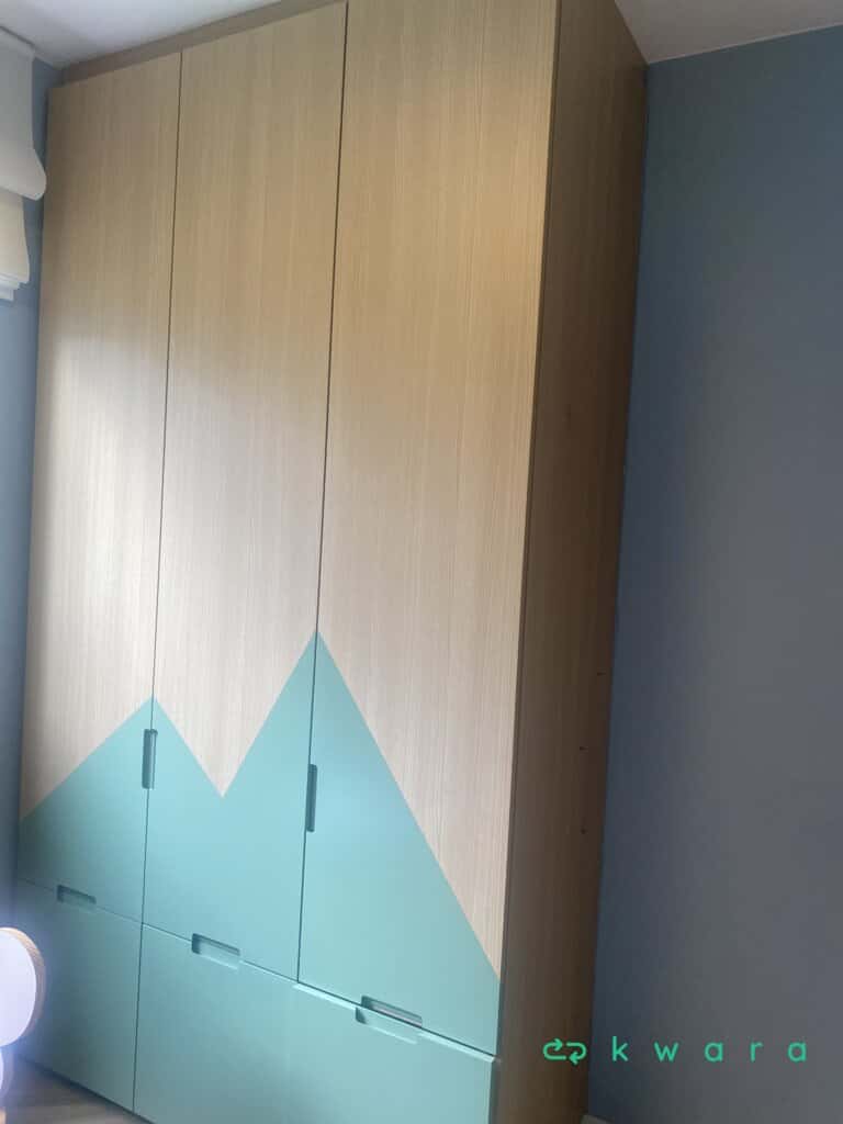 Guarda roupa com 3 portas e 3 gavetas (não inclui itens) - foto 4