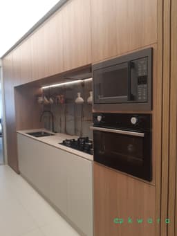Pedra com Cuba Dupla, Torneira, Gabinete com 5 Portas e Armário com Portas Falsas - foto 2