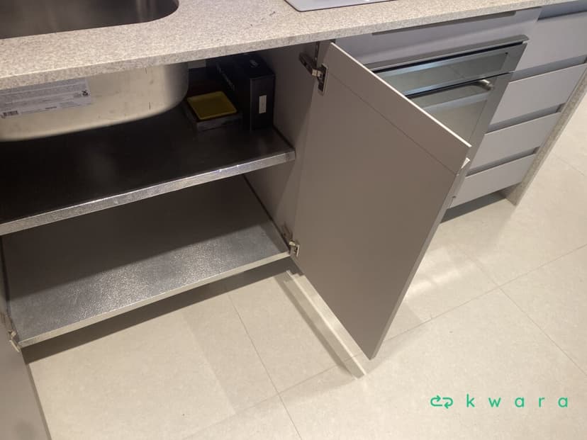 Bancada em pedra com cuba, recorte para eletros, gabinete com 4 gavetas, 2 portas e tampo de madeira Bontempo Móveis (Não inclui forno, cooktop e torneira) - foto 4