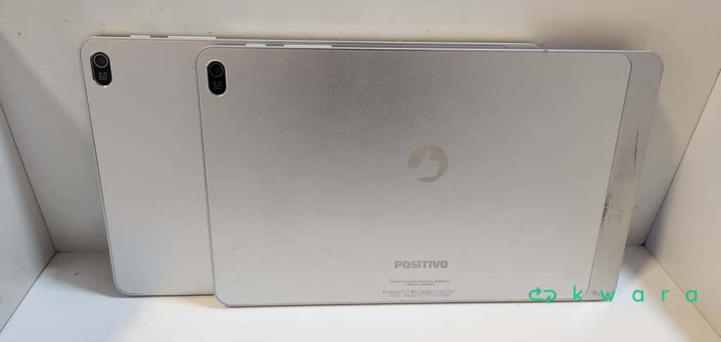 2 Tablets Positivo - T1085 (com carregador) - foto 9
