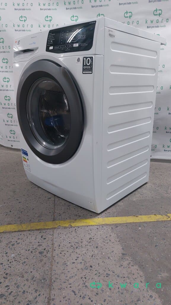 Lavadora de roupas Electrolux Front Load 11 KG - 110v - foto 3