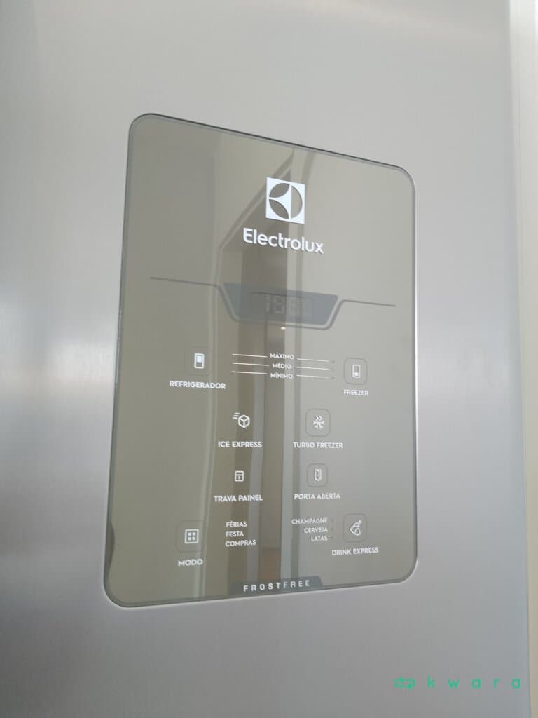 Refrigerador Electrolux 127V Modelo DM84X - foto 4