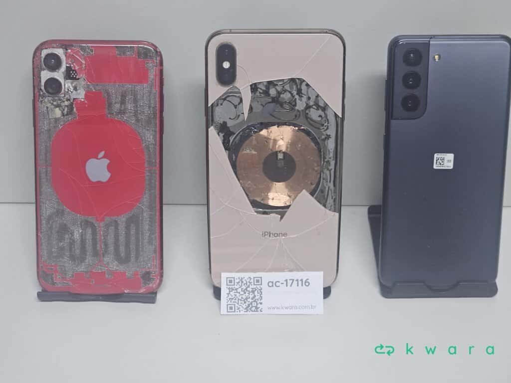 iPhone 11 128GB Vermelho, iPhone XS Max 64GB Dourado e Samsung Galaxy S21 5G 128 GB Cinza - foto 2