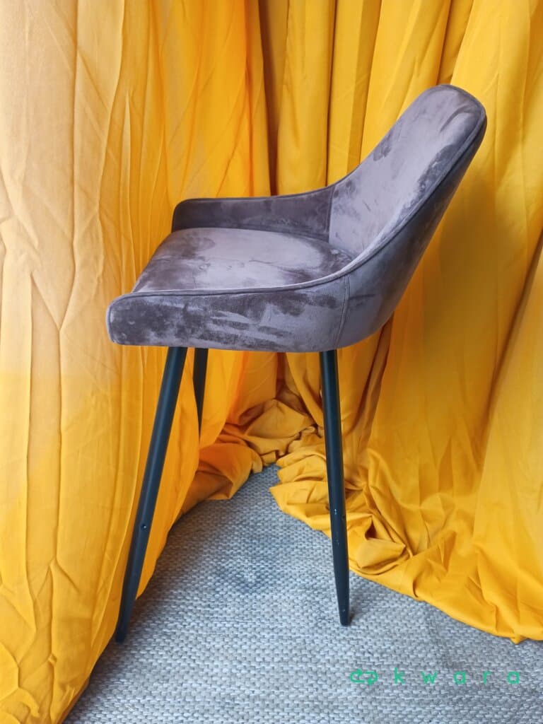 Banqueta ( Alta) em Suede pés de ferro - foto 2