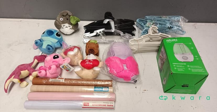 Aprox.150 itens - Fones de ouvidos, vestuário, ursos, bolsas e mochilas e outros - foto 1