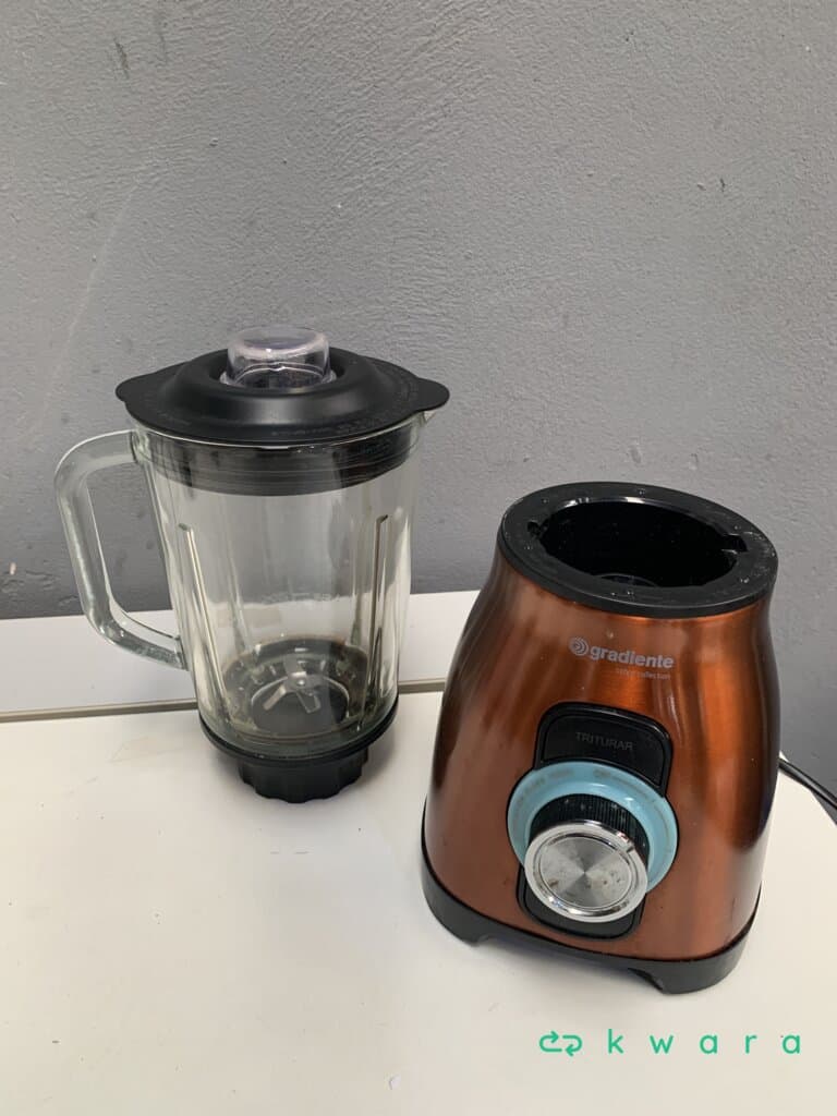 Mini máquina de costura reta portátil, liquidificador copo de vidro c/ 1,5 l e air fryer 6 litros 1500w sem óleo - foto 1