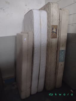 4 Colchões e base - foto 1