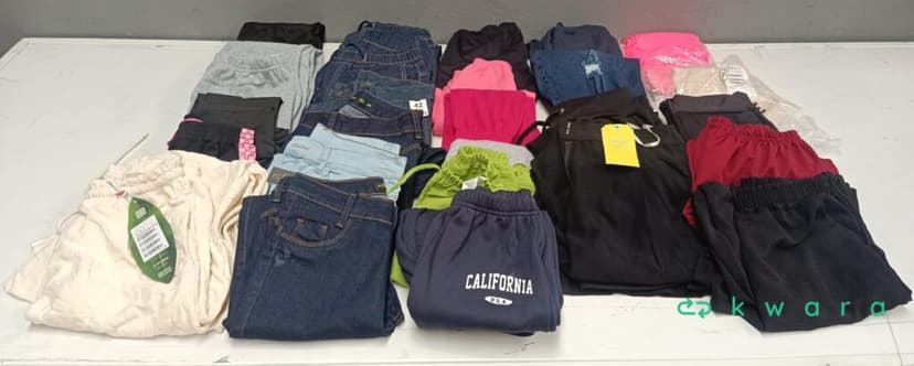 Aprox 300 Peças de Roupas - Bobojaco feminino e masculino, calças, blusas, peças intímas e touca de cetim - foto 3