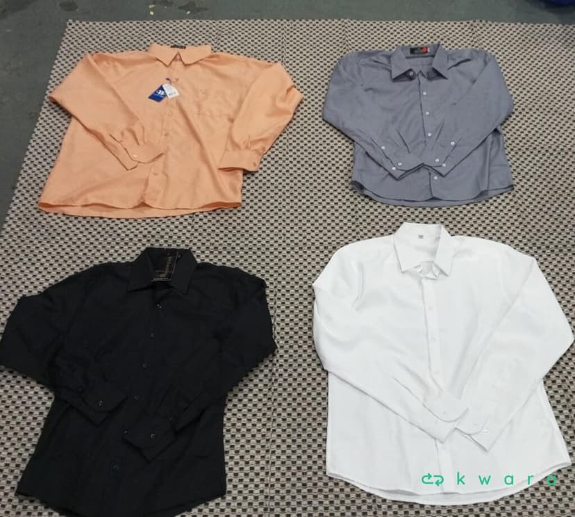 Aprox. 12 Camisas Sociais diversas - Saldo A - KO3284 - foto 1