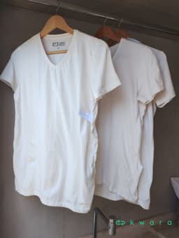 4 toalhas, 3 Camisetas e Cesto - foto 2