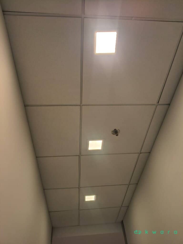 Aprox. 90 Plafons - foto 1