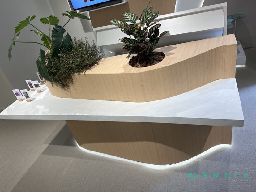 Mesa com cachepot e torrem para televisor (não incluso televisor) - foto 1