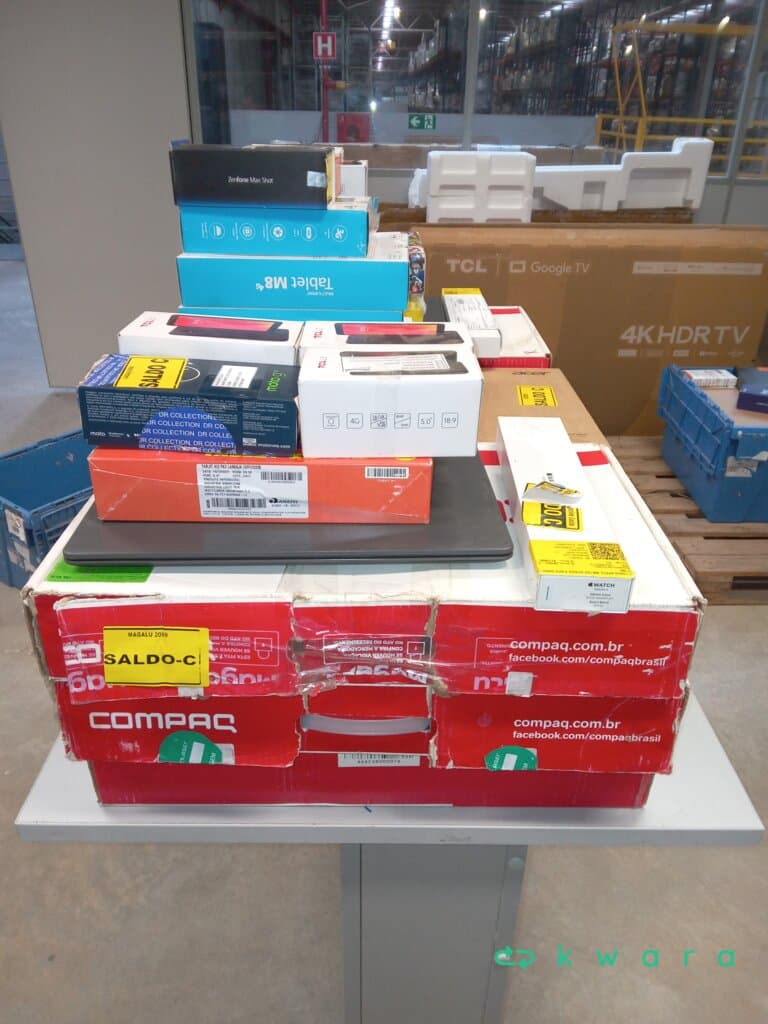 Notebooks Acer e Compaq, Tablets Avengers, Smartphones e Apple Watch Series 3 - foto 2