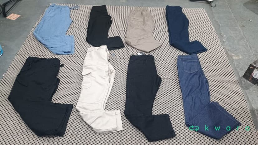 Aprox. 14 calças jeans masculinas - KO5208 - Saldo A - foto 1
