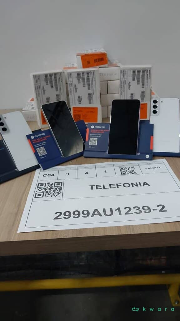 Aprox 22 Itens: Smartphones Samsung Galaxy S21 e S22 128GB e 256GB (varias cores) - foto 1