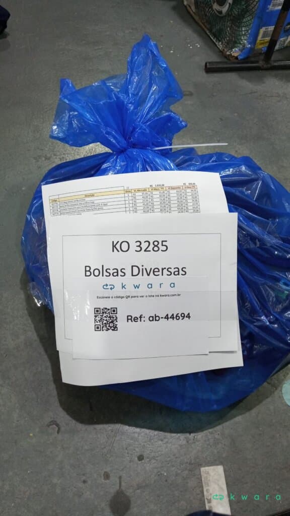 Aprox. 12 Bolsas diversas - Saldo A - KO3285 - foto 3