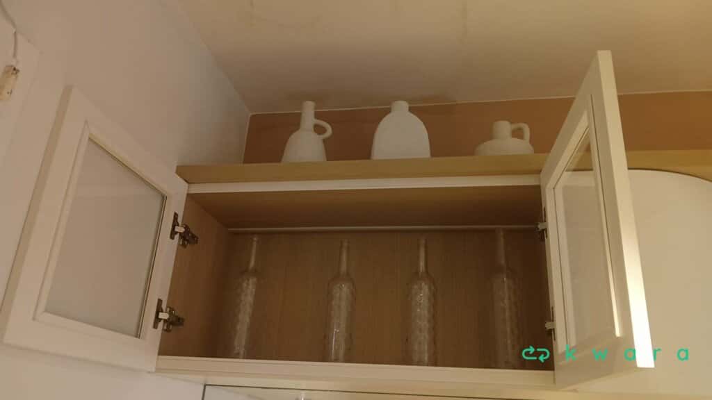 Buffet aparador, cristaleira com 2 portas vidro, 4 portas gaveta, nicho, prateleira e espelho (não inclui decoração e eletro) - foto 5
