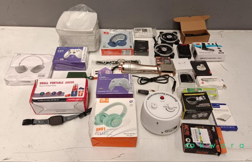 Aprox.150 itens - Fones de ouvidos, vestuário, ursos, bolsas e mochilas e outros - foto 3
