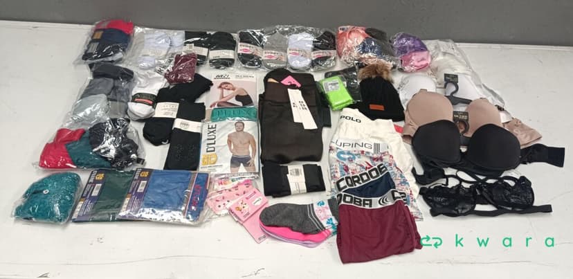 Aprox 300 Peças de Roupas - Bobojaco feminino e masculino, calças, blusas, peças intímas e touca de cetim - foto 2