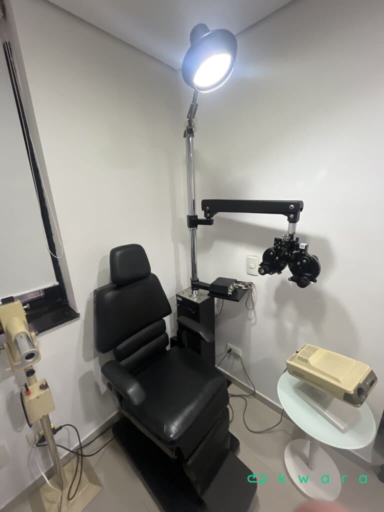 Cadeira automática consultório e coluna Oftamic - foto 3