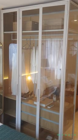 Armário de Vidro com 2 Portas - foto 1