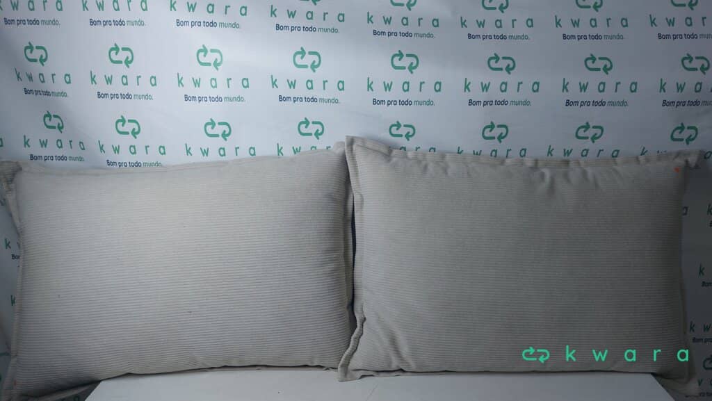 2 Almofadas e 2 travesseiros - foto 1