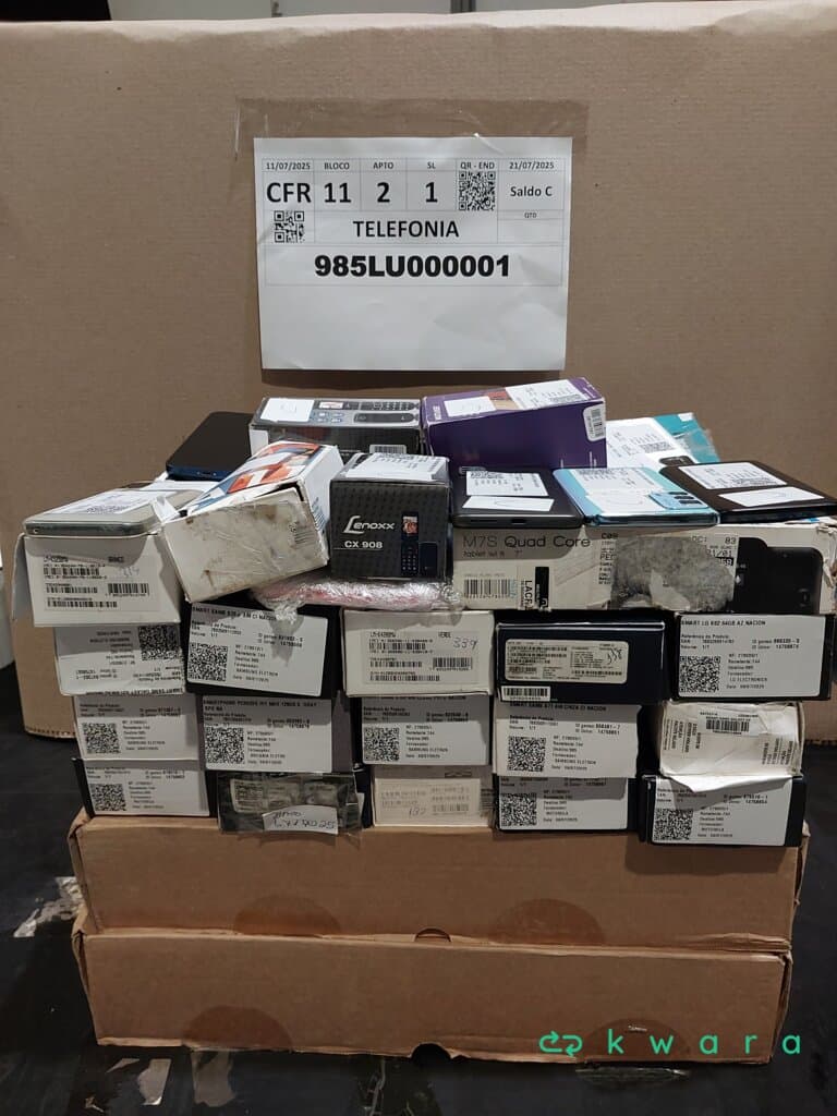 Aprox 50 Itens: Smartphones Apple, Samsung, Motorola e Notebooks Positivo - foto 1