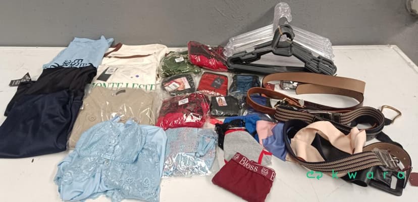 Aprox. 250 Peças de Roupas - Camisetas, Baby doll, luvas para motoqueiro, camiseta de manga longa, Bobojaco - foto 2