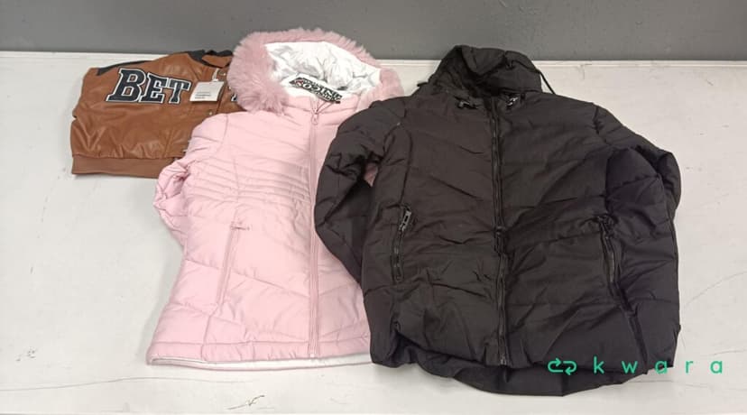 Aprox. 250 Peças de Roupas - Camisetas, Baby doll, luvas para motoqueiro, camiseta de manga longa, Bobojaco - foto 1