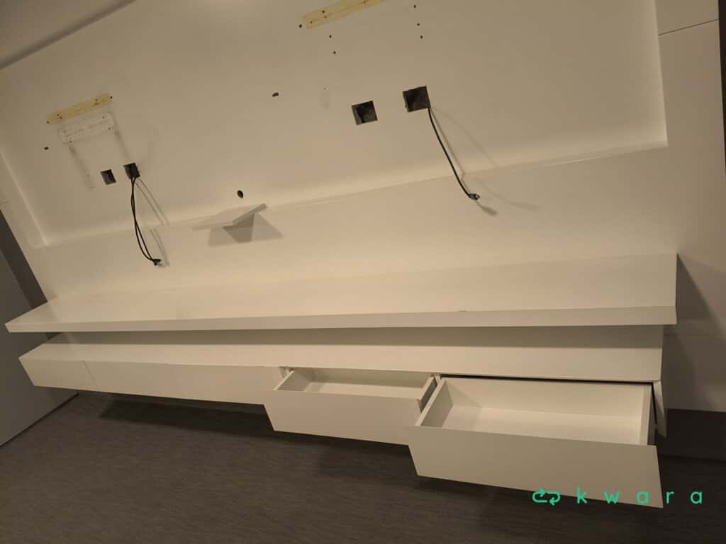 Painel Para Tv E Aparador Com 5 Gavetas - foto 2