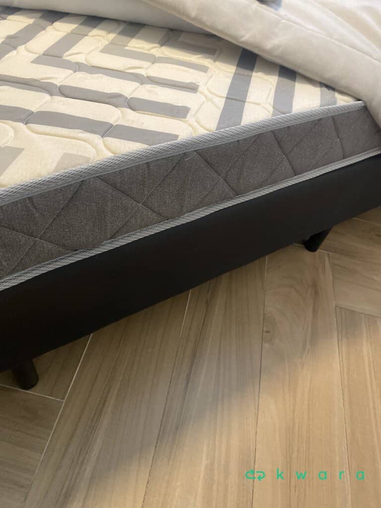 Base de cama casal e colchão - foto 1