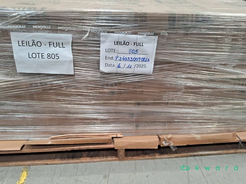 Aprox. 18 Itens: Painel para TV até 45 polegadas Caemmun Marrom - foto 1