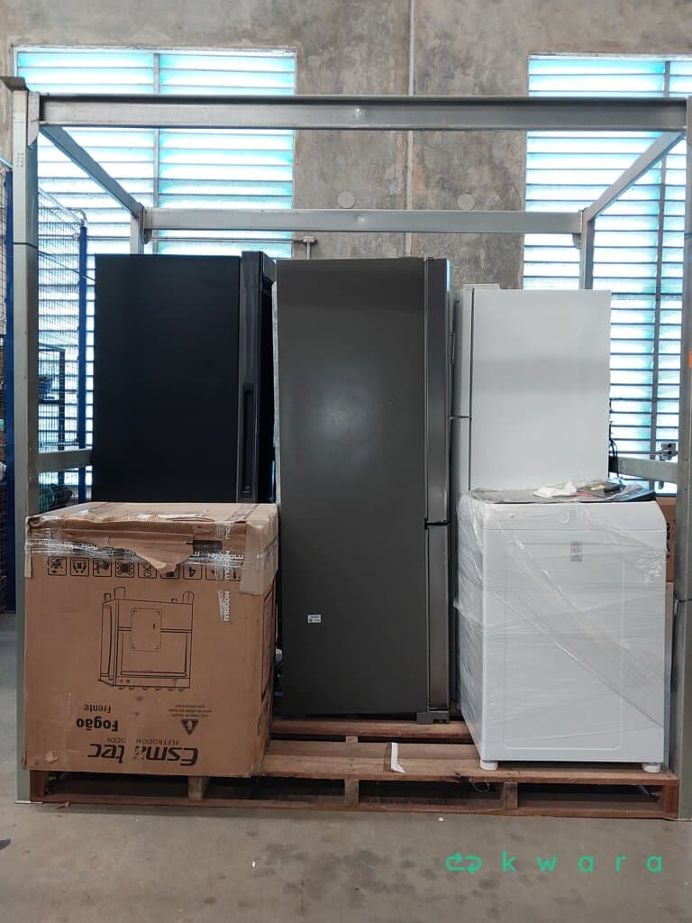 Aprox 5 Itens: Refrigeradores Electrolux e Brastemp, Máquina de Lavar e Fogão Esmaltec - foto 1
