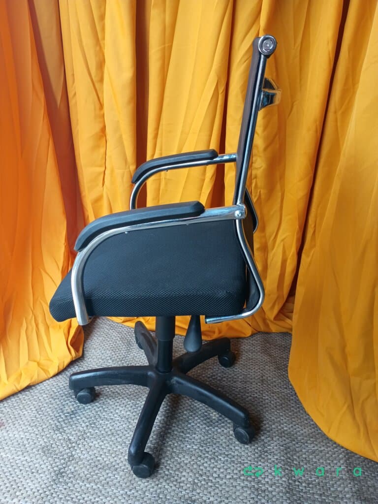 Cadeira de rodinhas Diretor - foto 2