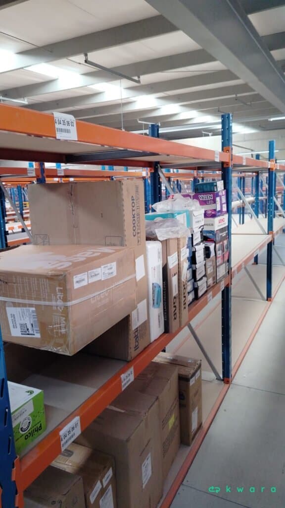 Produtos variados: Tênis, Ventiladores, Cooktops e Eletroportáteis - foto 1