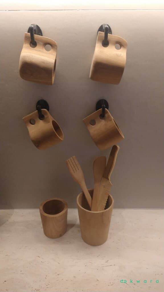 4 Copos e Utensílios de Cozinha - foto 1