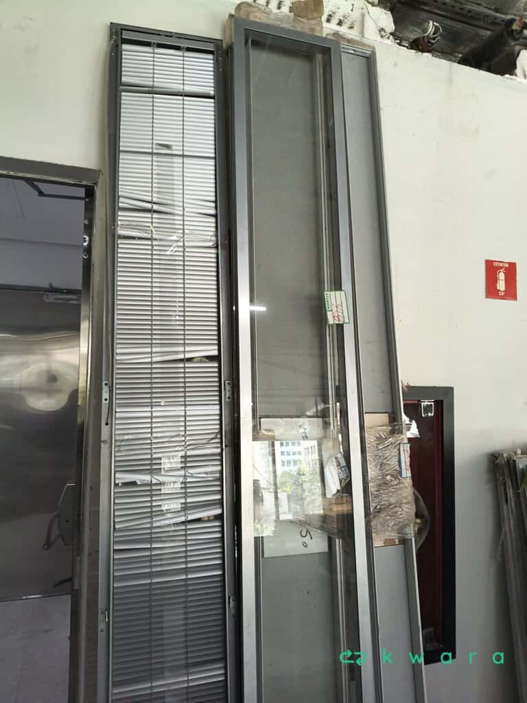 Partes De Vidros - Perfil De Alumínio Anodizado - foto 2